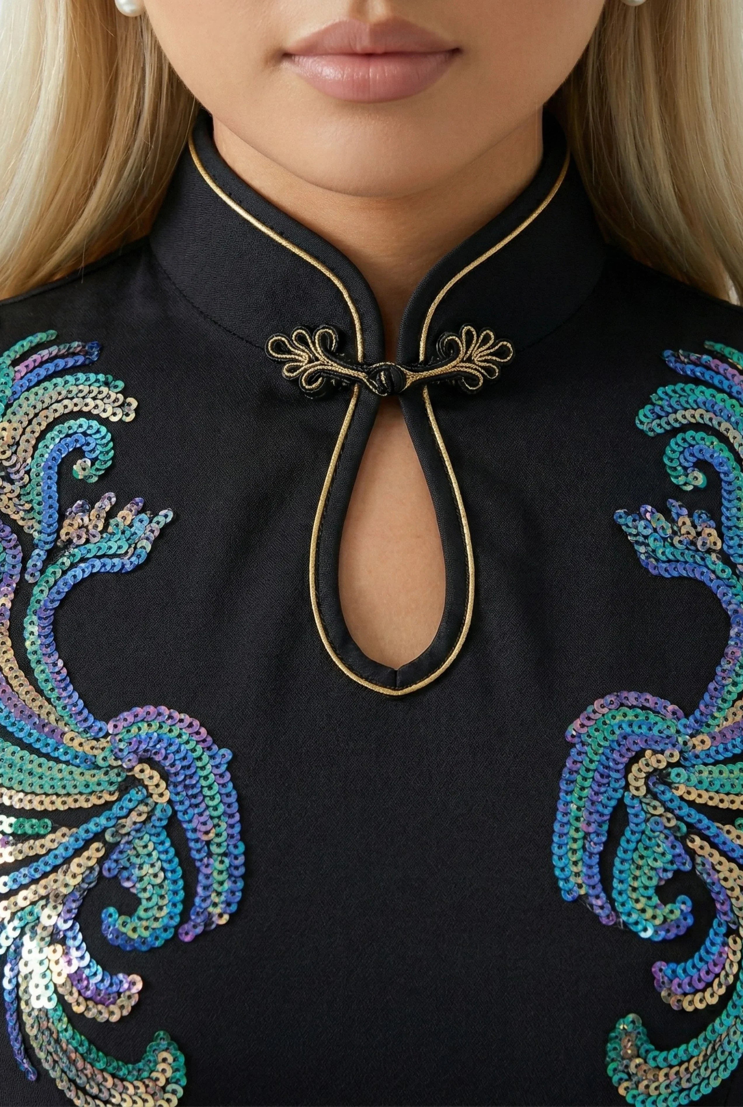 Maison Hua black qipao detail, mandarin collar with keyhole