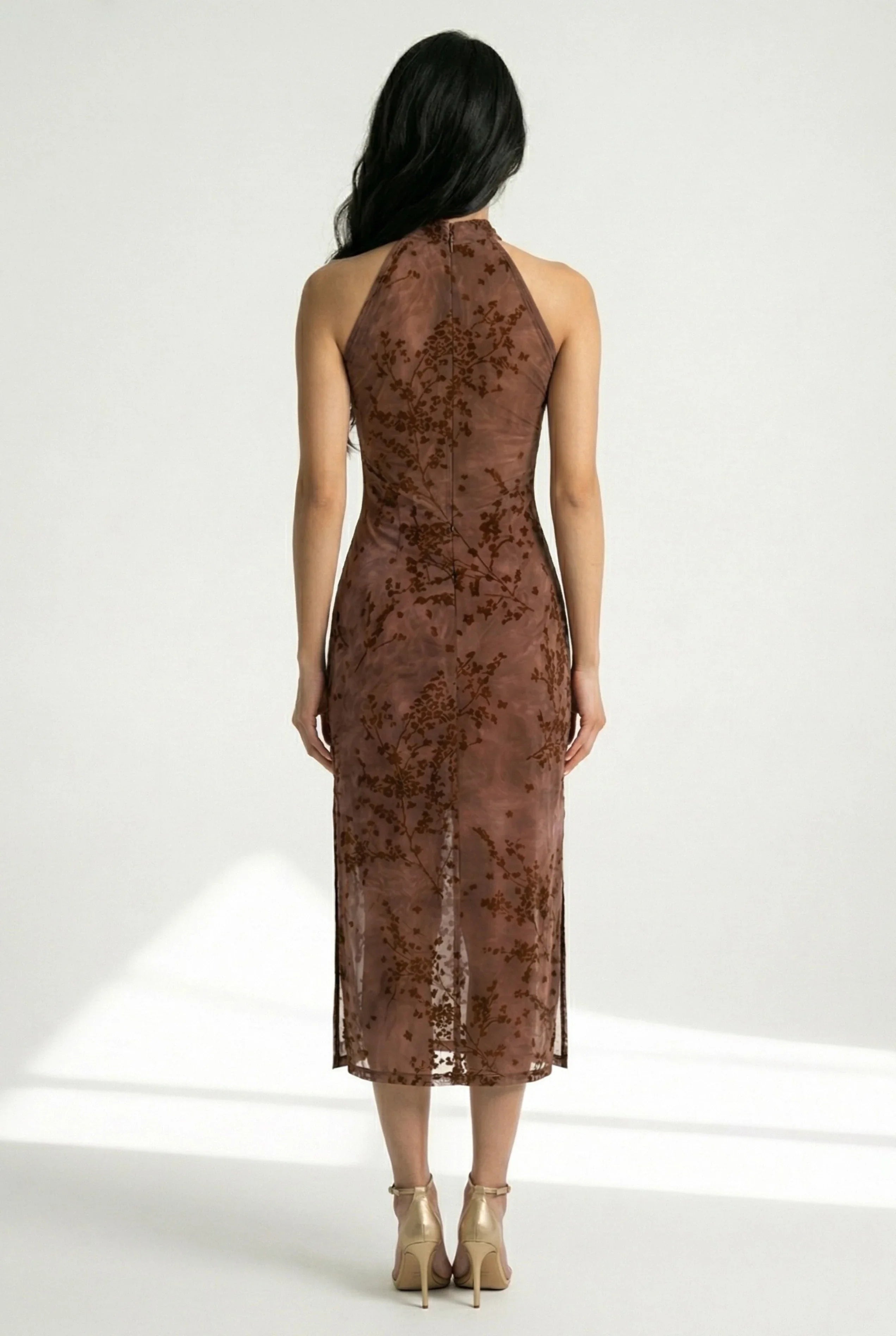 Back view of a brown cheongsam with mandarin collar.