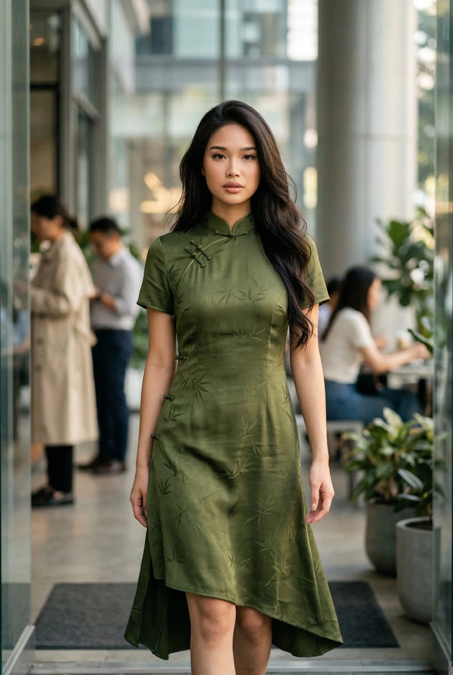 The evolution of the chinese dress green has introduced more versatile cuts for contemporary lifestyles. Our collection features modified hemlines while retaining essential traditional markers such as the asymmetrical opening and Pankou buttons. These technical adjustments allow for greater ease of movement in urban environments while preserving a strong cultural identity.